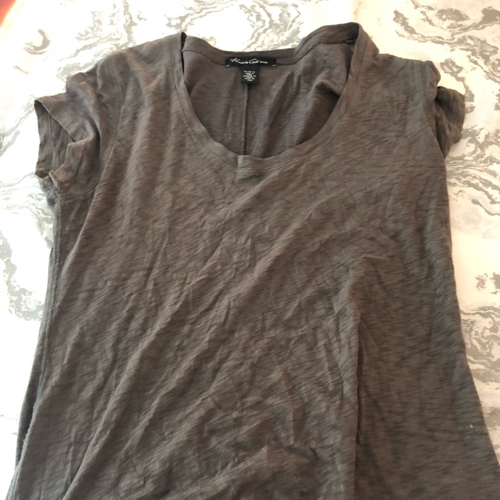 Grey scoop neck t shirt